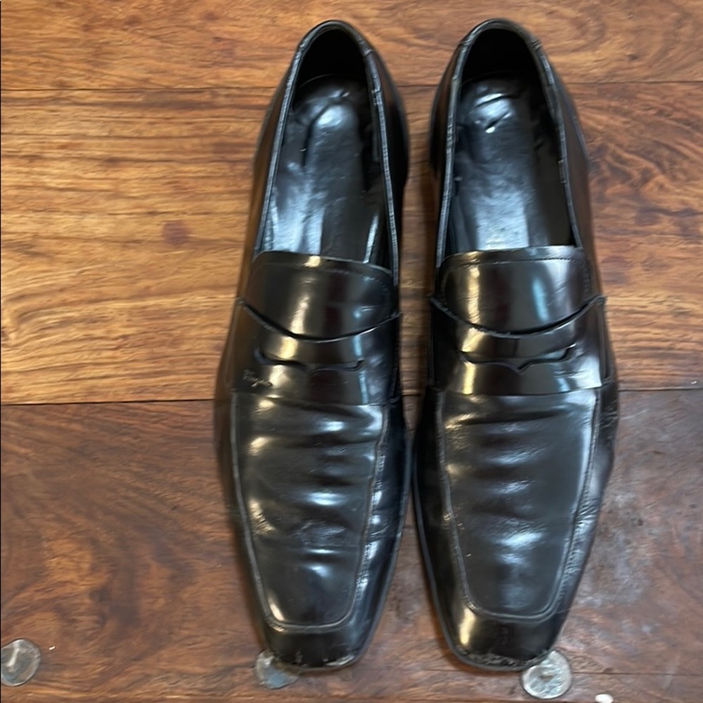 Salvatore Ferragamo black leather loafers!